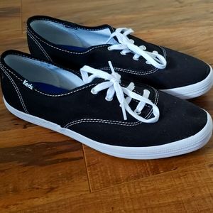 Black Keds shoe